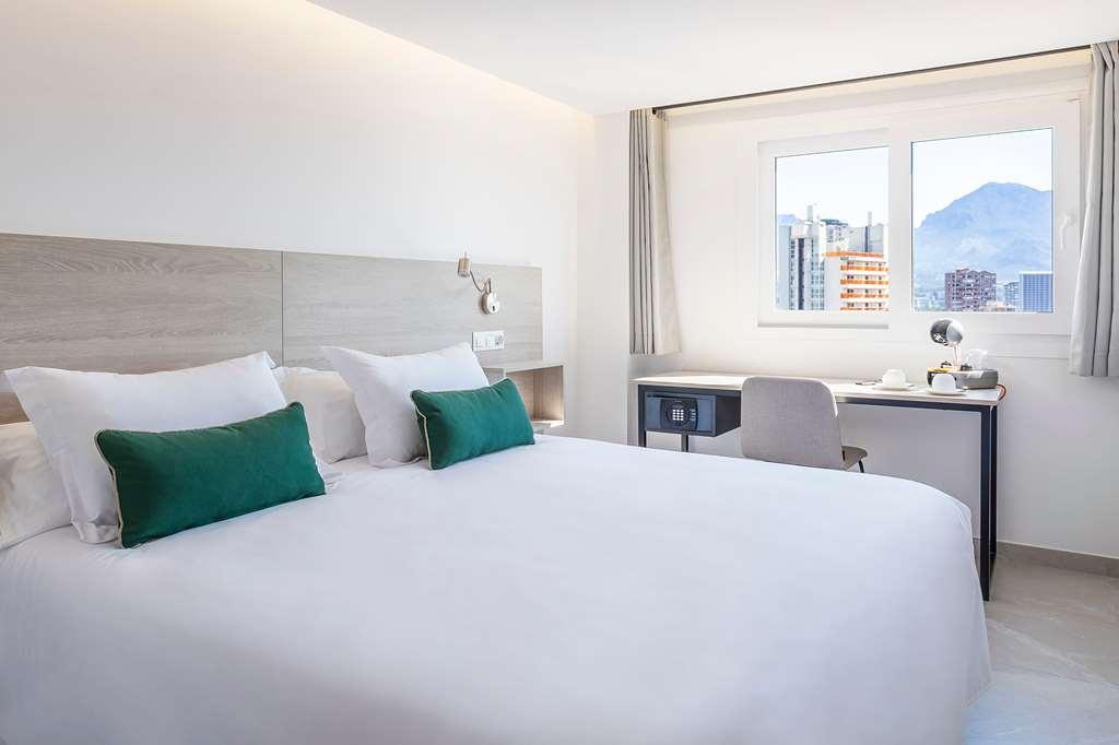 Halley Hotel & Apartments Affiliated By Melia Benidorm Quarto foto