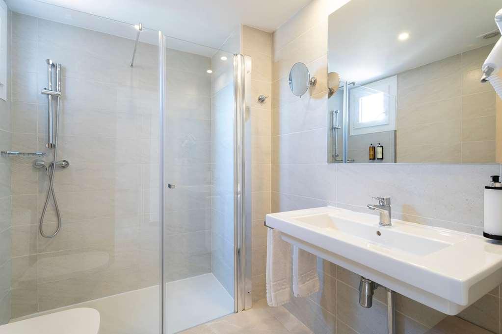 Halley Hotel & Apartments Affiliated By Melia Benidorm Quarto foto