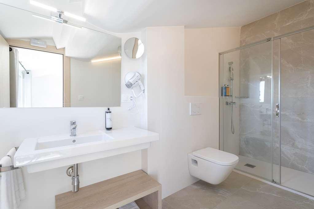 Halley Hotel & Apartments Affiliated By Melia Benidorm Quarto foto