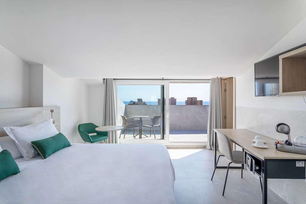 Halley Hotel & Apartments Affiliated By Melia Benidorm Quarto foto
