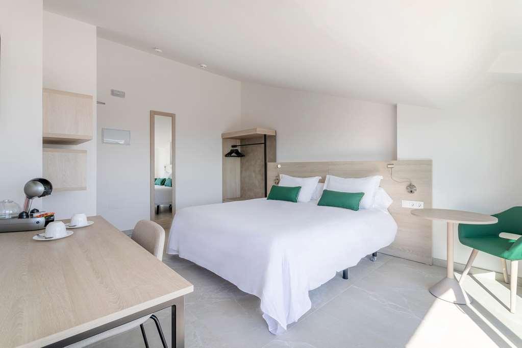 Halley Hotel & Apartments Affiliated By Melia Benidorm Quarto foto