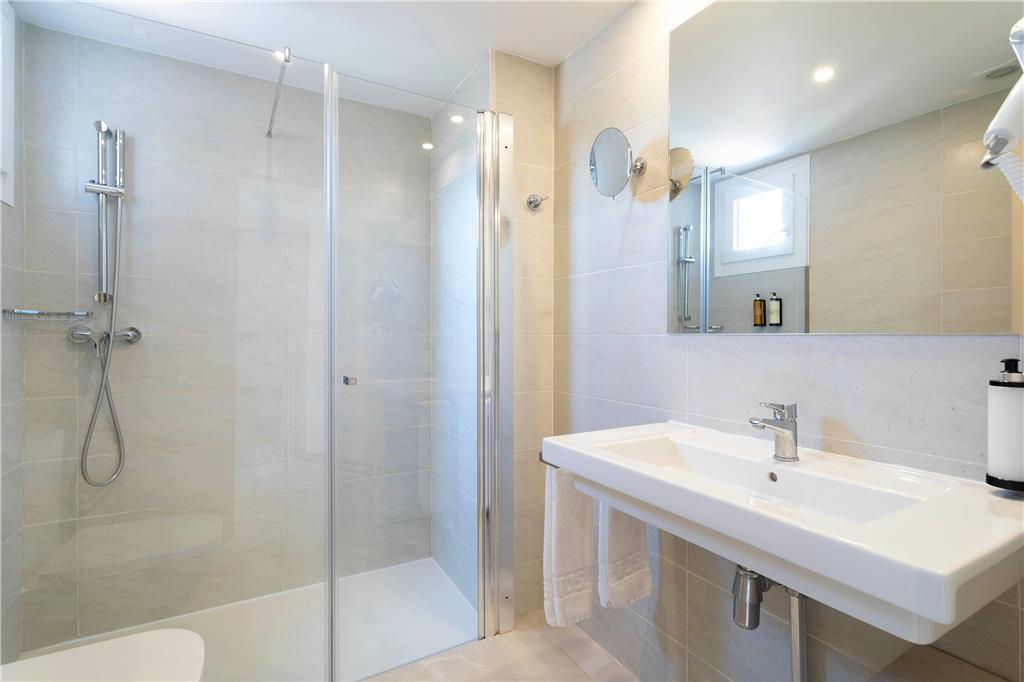 Halley Hotel & Apartments Affiliated By Melia Benidorm Quarto foto